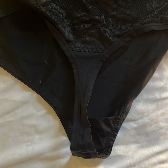 NWT Torrid size 0 highwasted shaper thong (M) - Picture 7 of 8